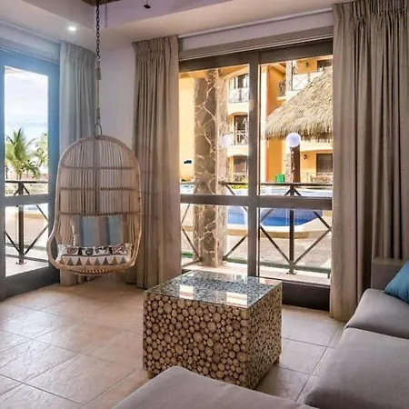 Newly Remodeled Ground Floor Sea Side Apartment